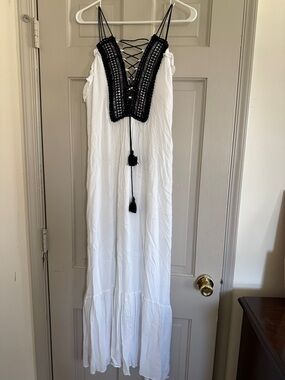 Boho White Maxi Dress with Black Crochet V-Neck